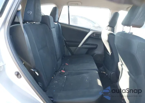 2017 Toyota Rav4 Le z USA, uszkodzony, nr VIN 2T3BFREV2HW550825